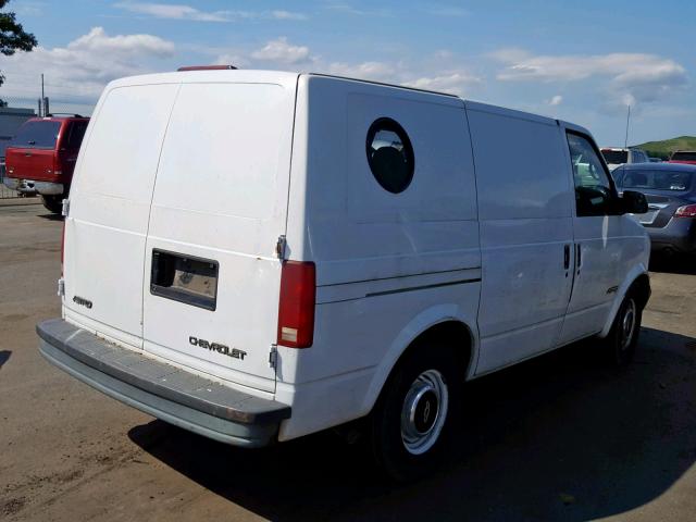 1GCDM19W5XB176074 - 1999 CHEVROLET ASTRO WHITE photo 4