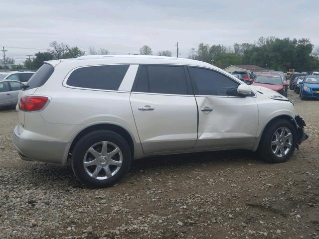 5GALRBED0AJ186680 - 2010 BUICK ENCLAVE CX WHITE photo 9
