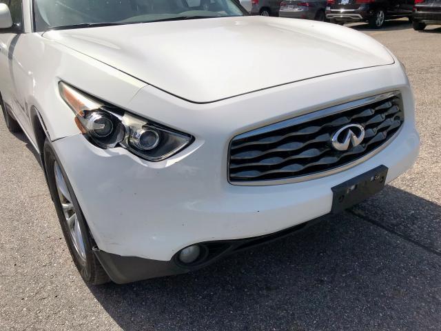 JNRAS18W09M150144 - 2009 INFINITI FX35 WHITE photo 10