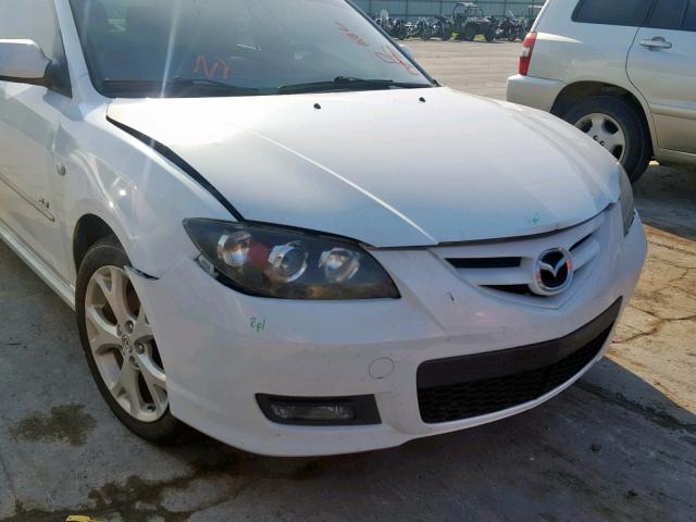 JM1BK323881811465 - 2008 MAZDA 3 S WHITE photo 9