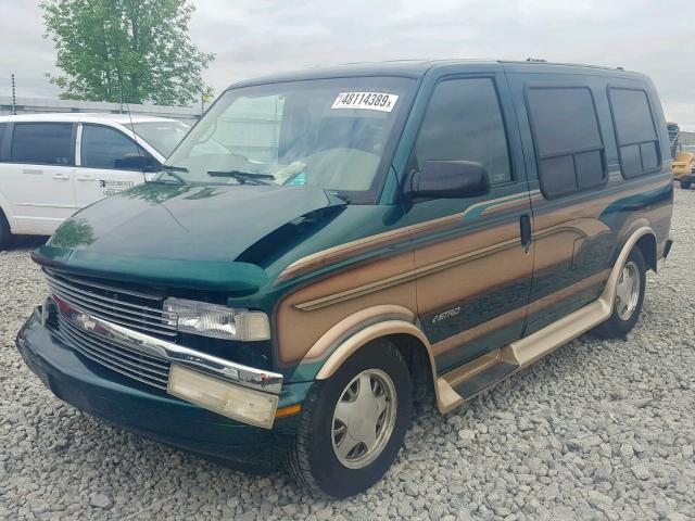 1GBDM19WXWB174338 - 1998 CHEVROLET ASTRO TWO TONE photo 2