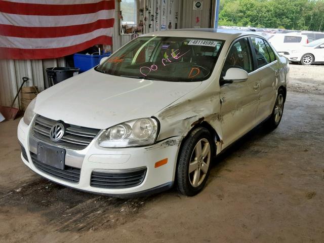 3VWRZ71K38M096315 - 2008 VOLKSWAGEN JETTA SE WHITE photo 2