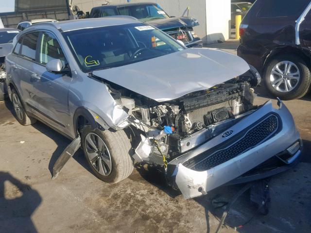 KNDCD3LD1J5202495 - 2018 KIA NIRO EX SILVER photo 1