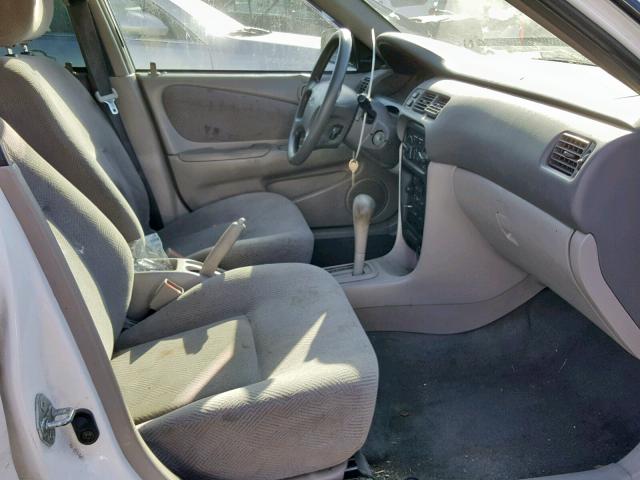 1Y1SK52852Z402352 - 2002 CHEVROLET GEO PRIZM 白色 照片 5