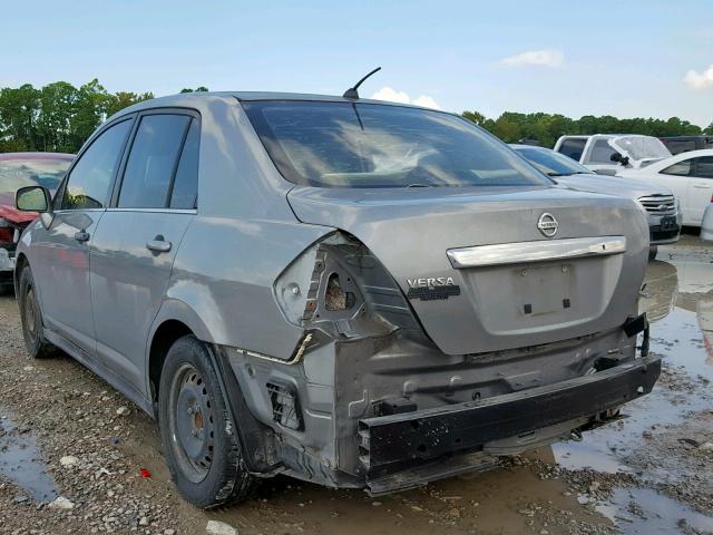 3N1BC11E48L450042 - 2008 NISSAN VERSA S GRAY photo 3