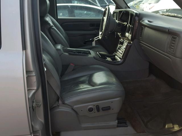 1GKEK63U76J140345 - 2006 GMC YUKON DENA GRAY photo 5