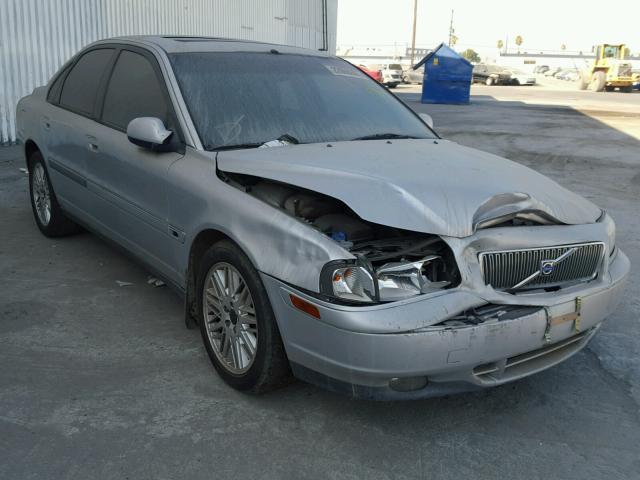 YV1TS91DX21271300 - 2002 VOLVO S80 T6 TUR SILVER photo 1