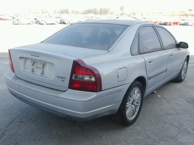 YV1TS91DX21271300 - 2002 VOLVO S80 T6 TUR SILVER photo 4