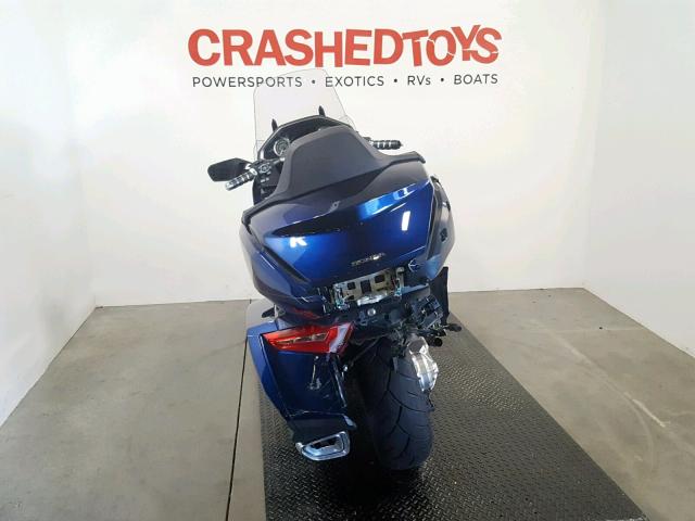 JH2SC7952JK002675 - 2018 HONDA GL1800 D BLUE photo 4