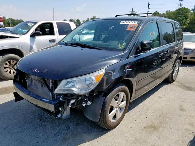 2V4RW3DG2BR643480 - 2011 VOLKSWAGEN ROUTAN SE BLACK photo 2