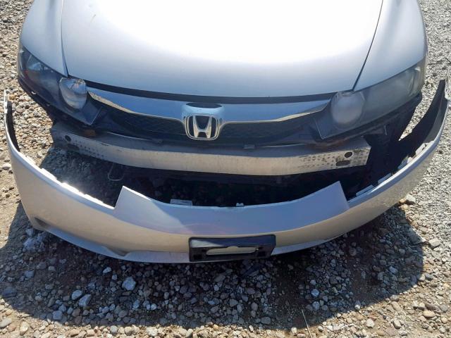 1HGFA16579L019867 - 2009 HONDA CIVIC LX SILVER photo 9