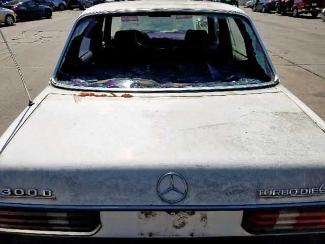 WDBAB33A30B025715 - 1983 MERCEDES-BENZ 300 DT WHITE photo 9