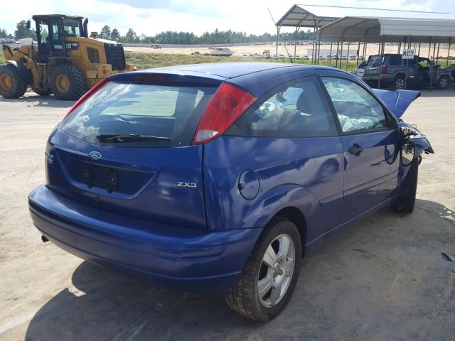 1FAFP31N36W160984 - 2006 FORD FOCUS ZX3 BLUE photo 4