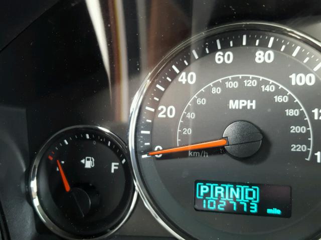 1J8HG582X6C124603 - 2006 JEEP COMMANDER RED photo 8