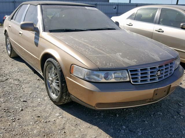 1G6KS54Y7WU903282 - 1998 CADILLAC SEVILLE SL GOLD photo 1