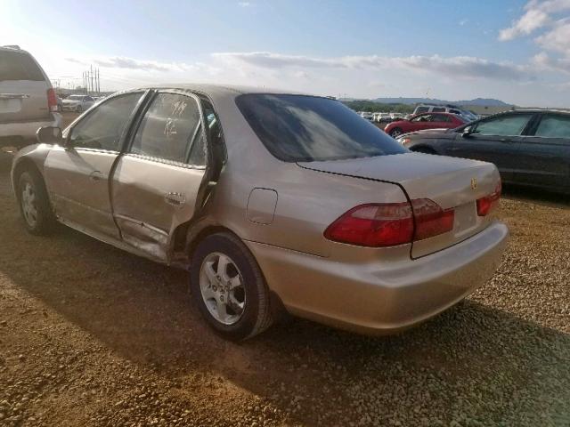 1HGCG6694YA101373 - 2000 HONDA ACCORD SE TAN photo 3