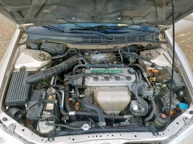 1HGCG6694YA101373 - 2000 HONDA ACCORD SE TAN photo 7