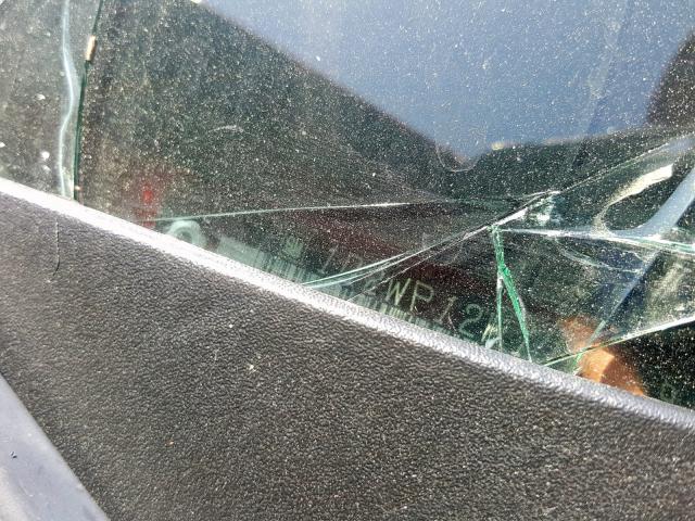 1G2WP12K11F139468 - 2001 PONTIAC GRAND PRIX RED photo 10