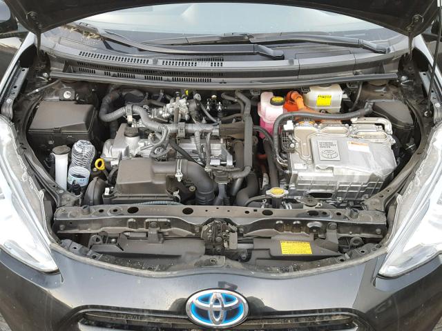 JTDKDTB31F1585812 - 2015 TOYOTA PRIUS C BLACK photo 7