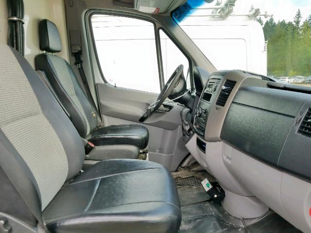 WDYPE845875167518 - 2007 FREIGHTLINER SPRINTER 2 WHITE photo 5