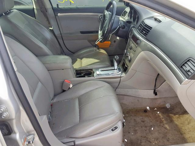 1G8ZS57N17F136865 - 2007 SATURN AURA XE SILVER photo 5