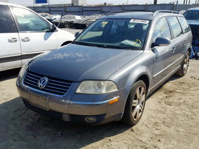 WVWCD63B35E124338 - 2005 VOLKSWAGEN PASSAT GLS GRAY photo 2