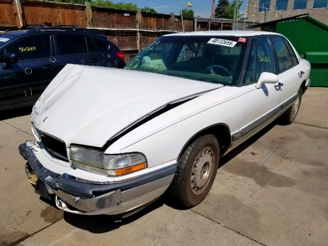 1G4CW52LXR1614704 - 1994 BUICK PARK AVENU WHITE photo 2