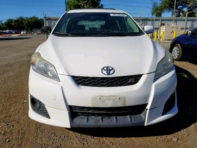 2T1KE40E99C019906 - 2009 TOYOTA COROLLA MA WHITE photo 9