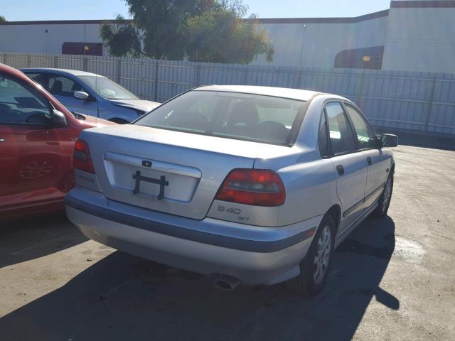 YV1VS2554YF539062 - 2000 VOLVO S40 GRAY photo 4