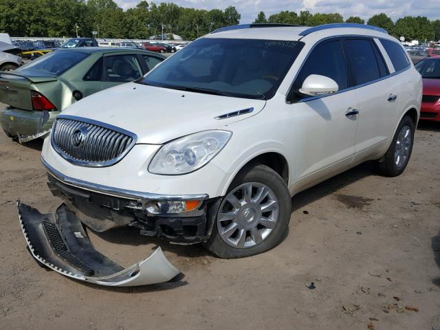 5GAKVBEDXBJ173637 - 2011 BUICK ENCLAVE CX WHITE photo 2