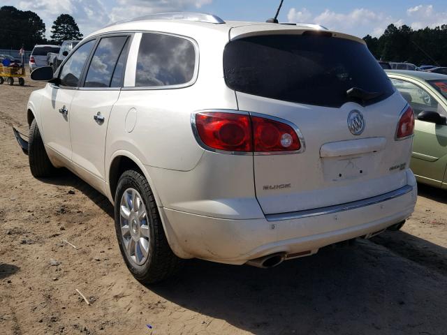 5GAKVBEDXBJ173637 - 2011 BUICK ENCLAVE CX WHITE photo 3