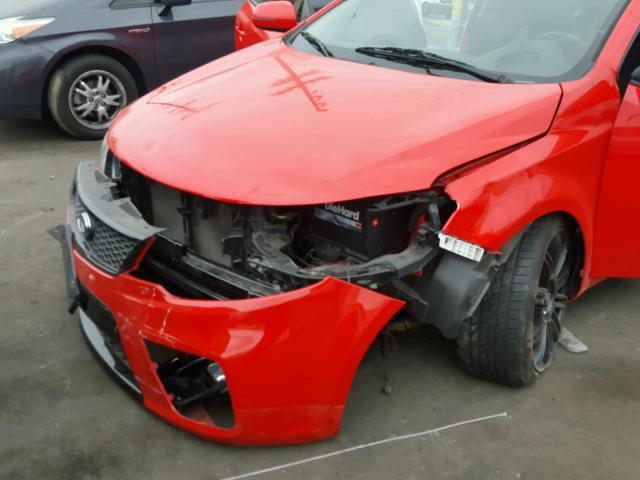 KNAFW6A32B5427834 - 2011 KIA FORTE SX RED photo 9