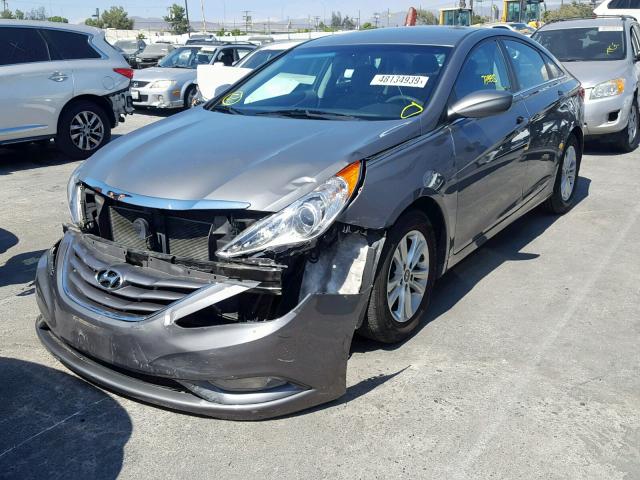 5NPEB4AC7DH771175 - 2013 HYUNDAI SONATA GLS GRAY photo 2