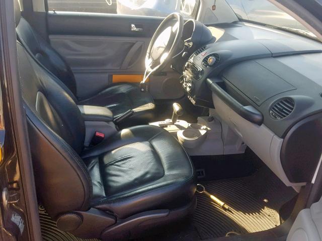 3VWCD31C45M410605 - 2005 VOLKSWAGEN NEW BEETLE Սև լուսանկար 5