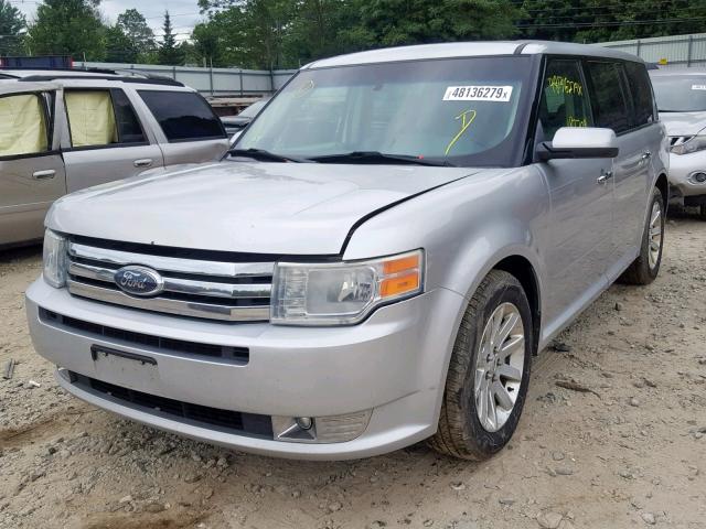 2FMEK62C79BA23163 - 2009 FORD FLEX SEL SILVER photo 2