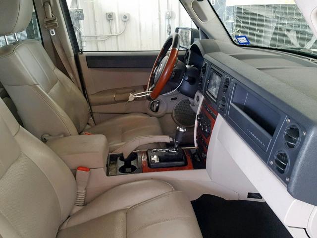 1J8HG58276C122226 - 2006 JEEP COMMANDER WHITE photo 5