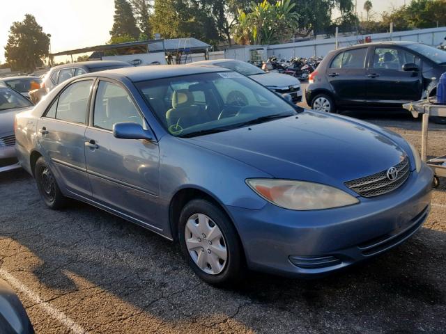 4T1BE32K12U575080 - 2002 TOYOTA CAMRY LE BLUE photo 1