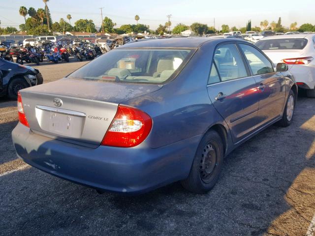 4T1BE32K12U575080 - 2002 TOYOTA CAMRY LE BLUE photo 4