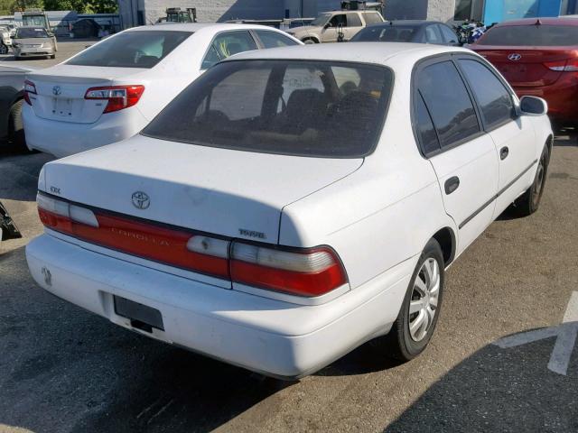 1NXBB02E9TZ472895 - 1996 TOYOTA COROLLA DX WHITE photo 4