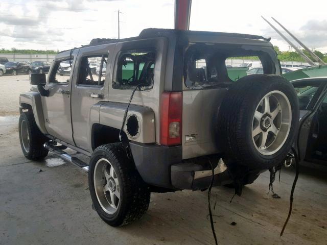 5GTDN136068207189 - 2006 HUMMER H3 SILVER photo 3