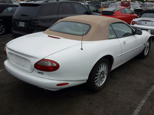 SAJGX2240WC019646 - 1998 JAGUAR XK8 WHITE photo 4