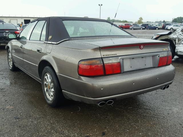 1G6KS54Y92U293492 - 2002 CADILLAC SEVILLE SL GOLD photo 3