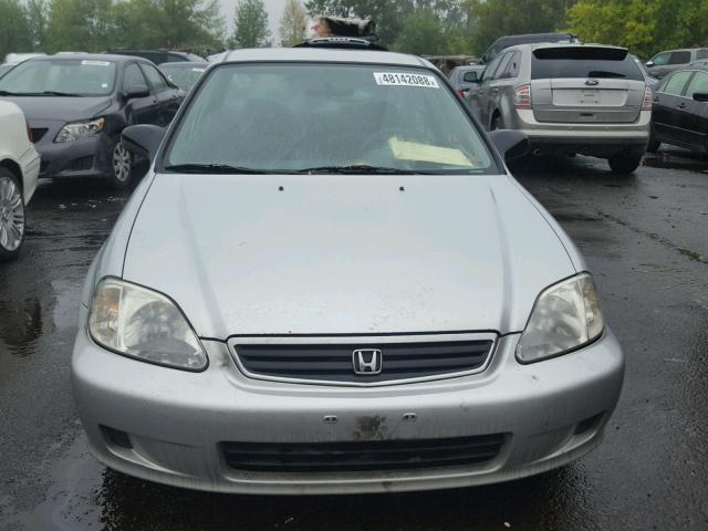 2HGEJ6616YH589716 - 2000 HONDA CIVIC BASE SILVER photo 9