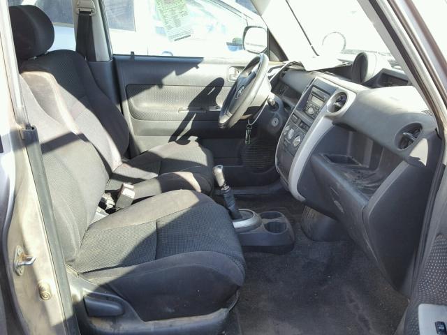 JTLKT334050206267 - 2005 TOYOTA SCION XB Графитовый фото 5