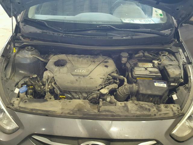 KMHCT4AE6GU942879 - 2016 HYUNDAI ACCENT SE GRAY photo 7