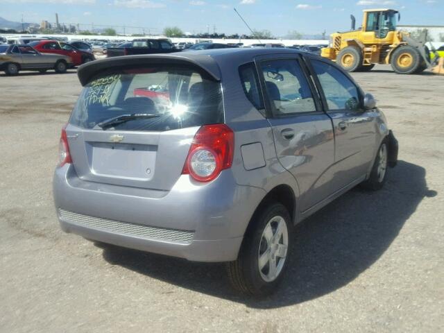 KL1TG6DE1BB169637 - 2011 CHEVROLET AVEO LT SILVER photo 4