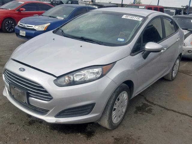 3FADP4AJ4HM153152 - 2017 FORD FIESTA S SILVER photo 2