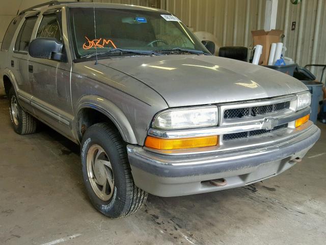 1GNDT13W812100651 - 2001 CHEVROLET BLAZER TAN photo 1