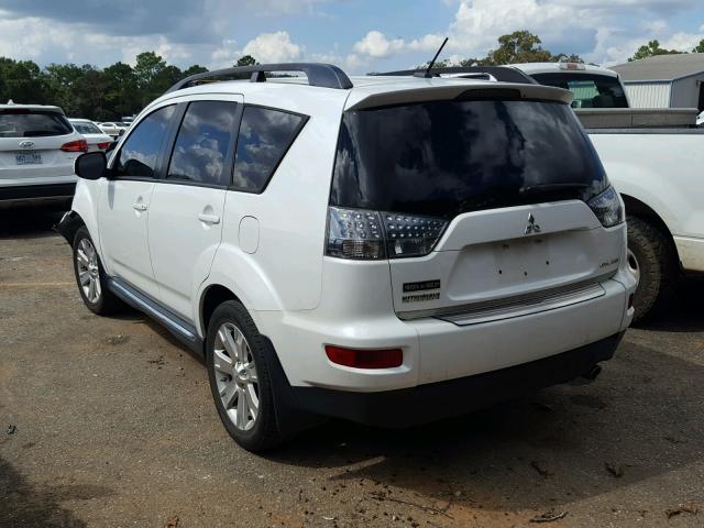 JA4AS3AW8BU010493 - 2011 MITSUBISHI OUTLANDER WHITE photo 3