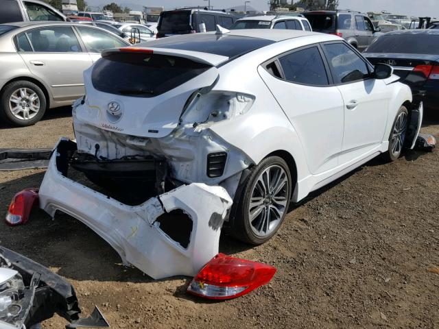 KMHTC6AE7GU292827 - 2016 HYUNDAI VELOSTER T WHITE photo 4